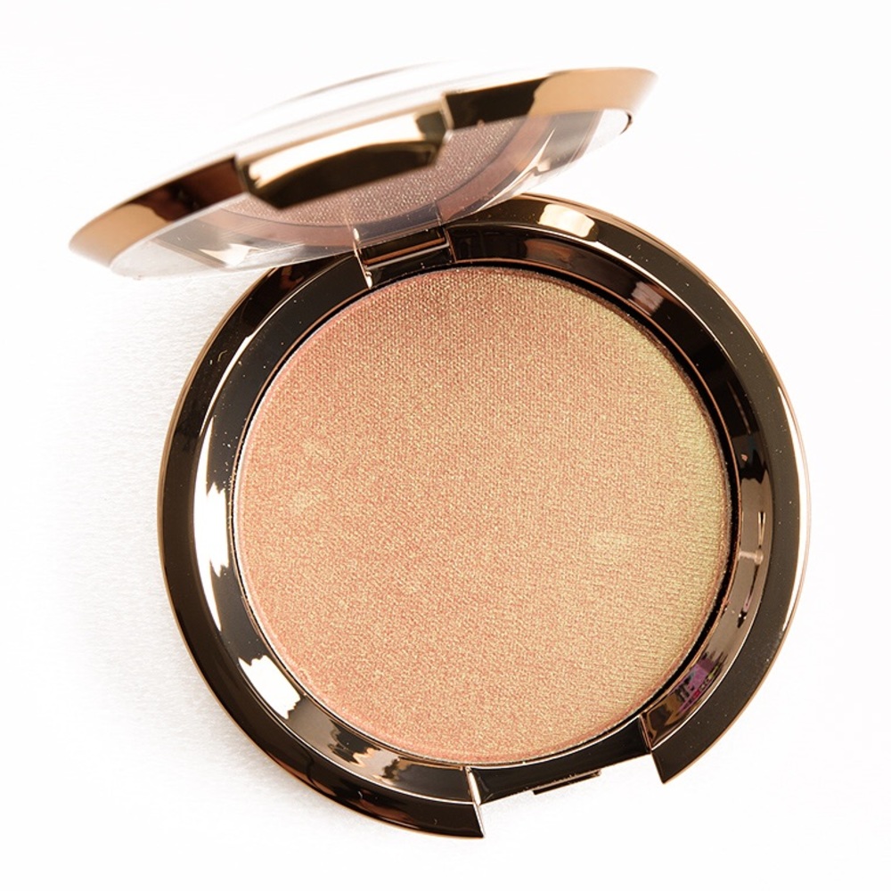 SOLD Becca Highlighter - Topaz Flashes Gilt